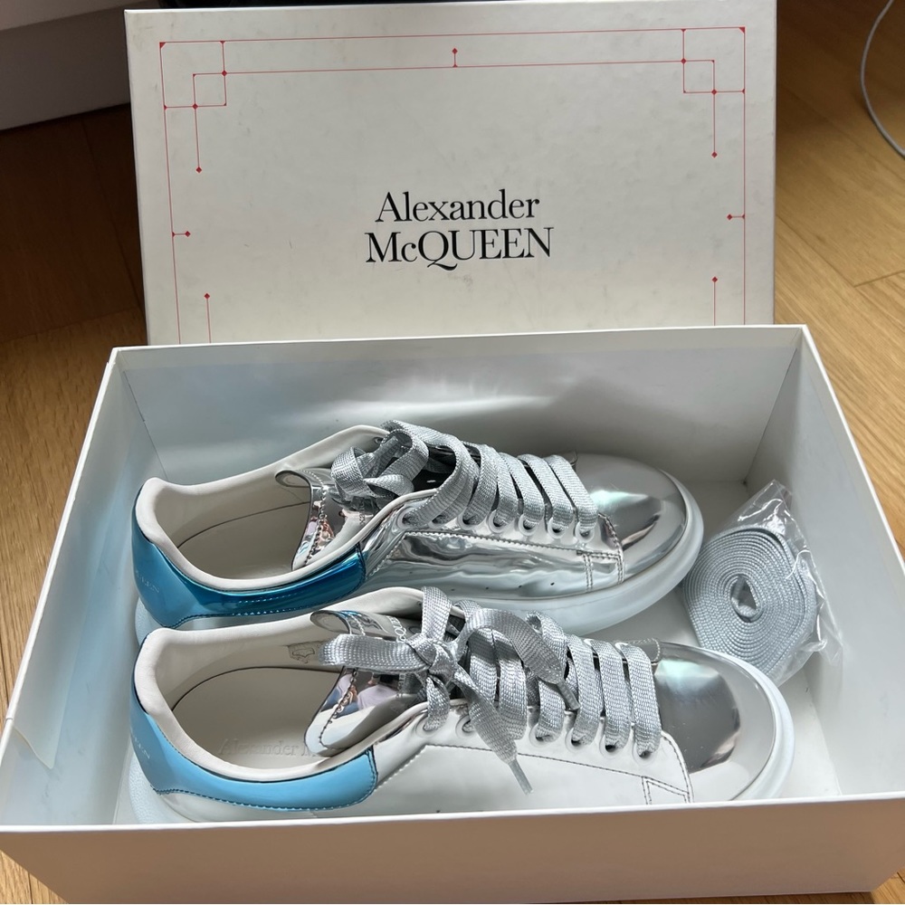 LIMITED EDITION!!! Alexander McQueen Men's Oversized Sneaker Grey and Blue Laser